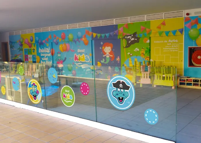 Jacaranda Отель Адехе