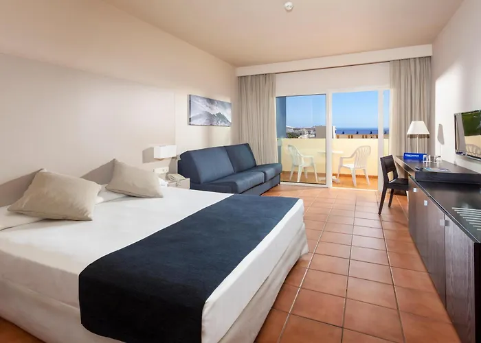 Jacaranda Отель 4*