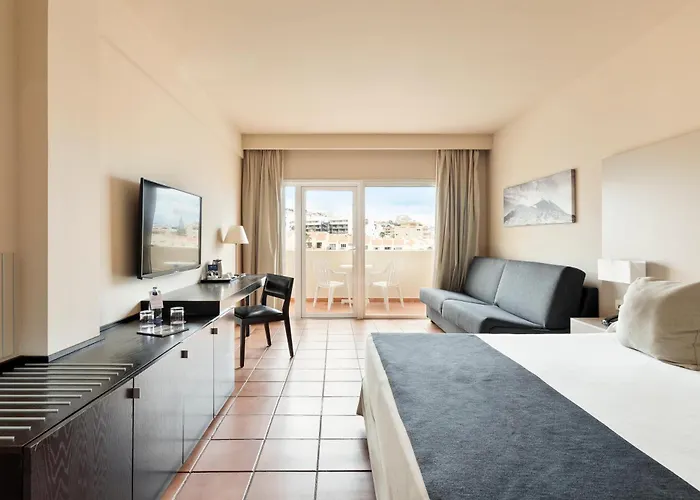 Jacaranda Отель 4*