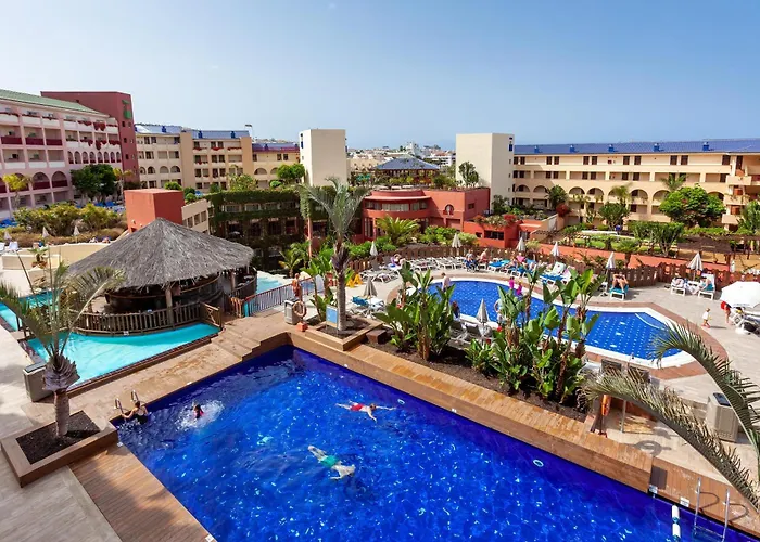 Jacaranda Отель Адехе