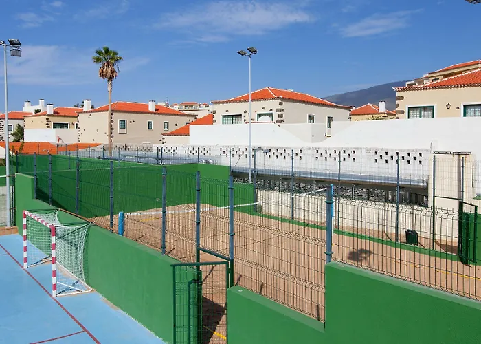 Отель Jacaranda Адехе