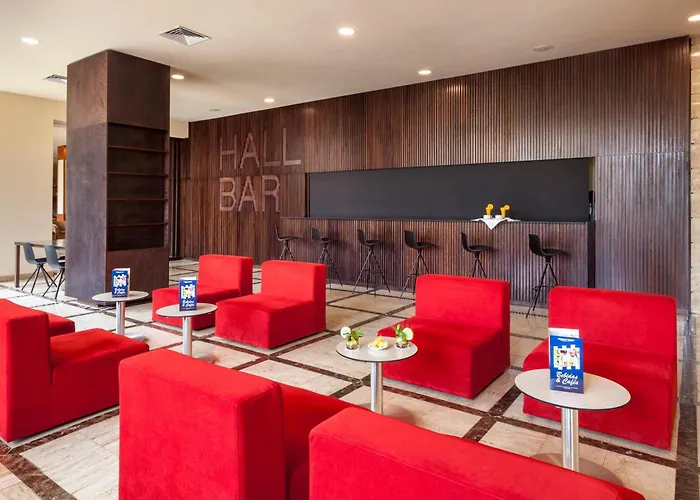 Jacaranda Отель