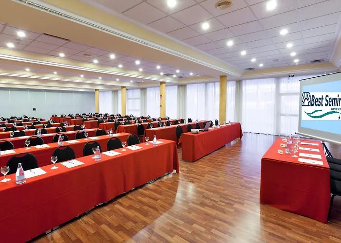 Jacaranda Адехе