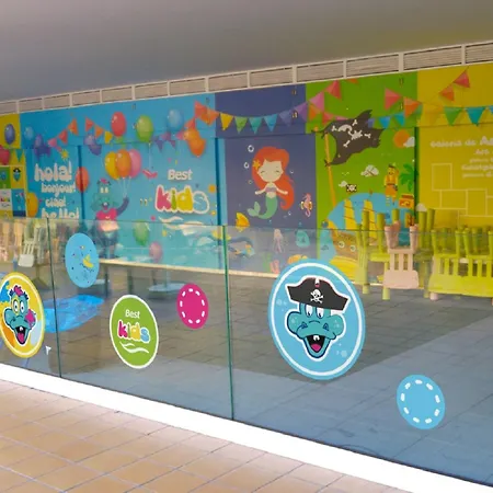 بيست جاكاراندا فندق أذيخي