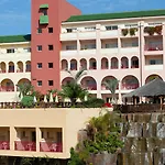 بيست جاكاراندا 4*