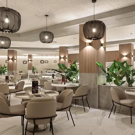 Jacaranda Hotell 4*