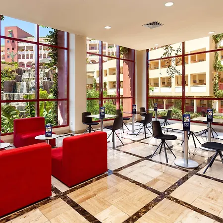 Jacaranda Hotell 4*