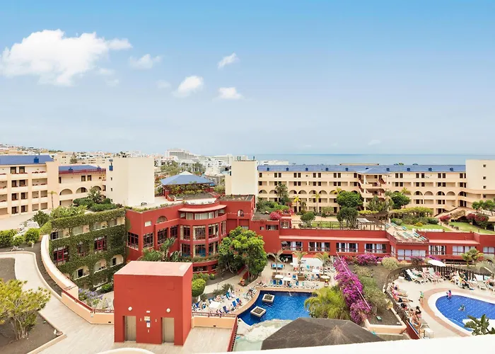 Jacaranda מלון אדחה